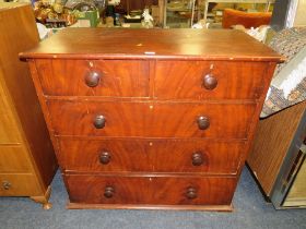 AN ANTIQUE MAHOGANY FIVE DRAWER CHEST W-105 CM