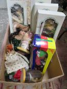 A TRAY OF ASSORTED COLLECTORS DOLLS, CLOWN ETC