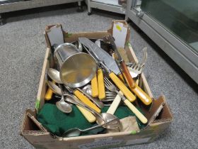 A TRAY OF METAL WARE TO INCLUDE SILVER VASES, SILVER PLATED FLATWARE ETC
