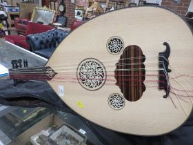 OUD - MULTI STRING FOLK / TRADITIONAL MUSICAL INSTRUMENT - TURKISH