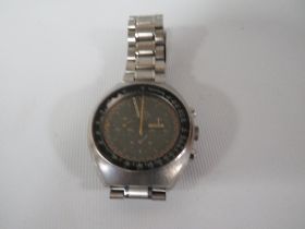 A VINTAGE OMEGA SPEEDMASTER 2 GENTS CHRONOGRAPH WRISTWATCH WITH RACING DIAL
