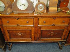 AN OAK 1930'S BARLEY TWIST SIDEBOARD