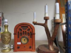A MODERN RADIO TOGETHER WITH TWO LAMPS TOGETHER WITH A JARDINIERE STAND