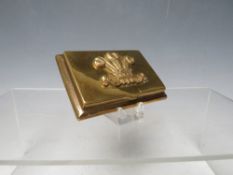 A VICTORIAN BRASS TABLE SNUFF BOX, with Prince of Wales armorial, 5.5 cm x 8 cm