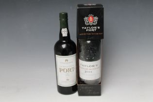 1 BOTTLE OF FORTNUM & MASON LBV PORT 1996, together with a boxed bottle of Taylor's LBV port 2001