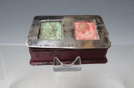A HALLMARKED SILVER MOUNTED TWO COMPARTMENT STAMP BOX - BIRMINGHAM 1913, H 3 cm, W 4 cm, L 7 cm