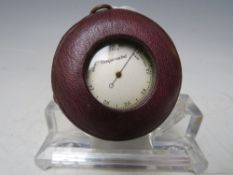 A VICTORIAN POCKET BAROMETER IN FITTED MOROCCAN LEATHER CASE, Dia. 5 cm