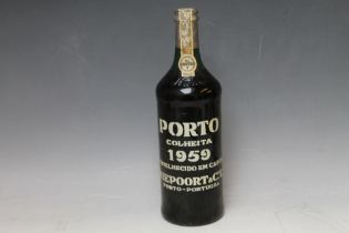1 BOTTLE OF NIEPOORT & CA.LDA PORTO COLHEITA 1959 PORT, very top shoulder