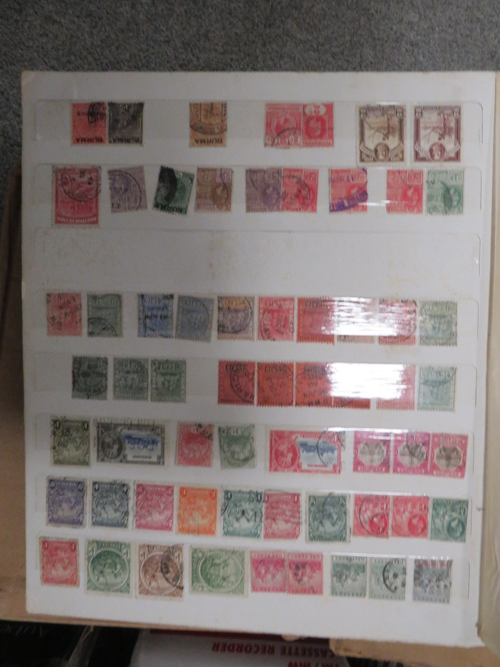 A LARGE QUANTITY OF STAMPS ETC OVER SEVERAL ALBUMS, FIRST DAY COVERS ETC - Image 4 of 4