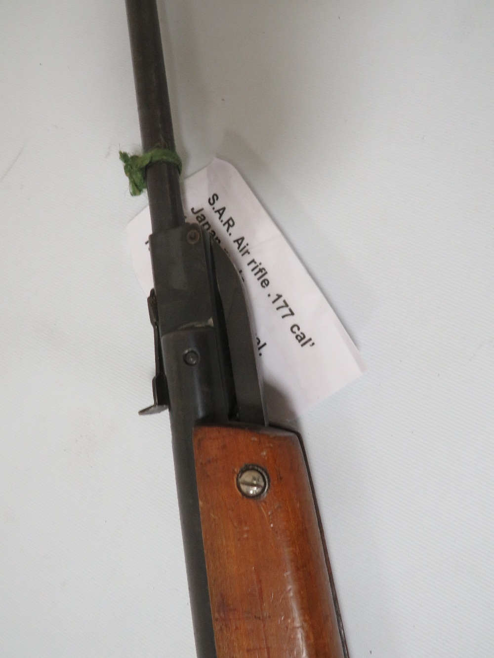 S.A.R AIR RIFLE 177 CAL' JAPAN MADE 16 1/2 HINGED BARREL, FRONT BLADE SIGHT, REAR "V" SIGHT - Image 3 of 4