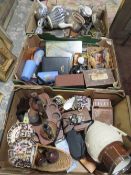 THREE TRAYS OF VINTAGE COLLECTABLE'S TO INCLUDE SILVER PLATE ETC