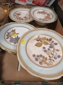 A TRY OF ROYAL WORCESTER PLATES WITH TWO MATCHING COMPORTS