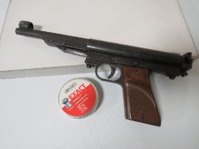 A VINTAGE RECORD 177 AIR PISTOL AND PELLETS