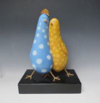 A MACKENZIE THORPE SCULPTURE LOVE BIRDS