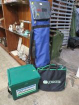 A SELECTION OF FISHING EQUIPMENT TO INCLUDE BOX, BAG AND CONTENTS