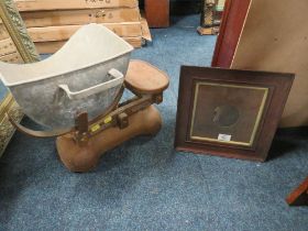 A SET OF VINTAGE KITCHEN SCALES AND WEIGHTS AND A SMALL OAK FRAME
