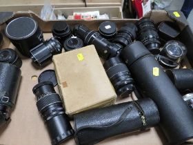 A TRAY OF VINTAGE CAMERA LENSES ETC