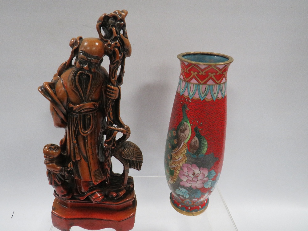 A BOX OF ORIENTAL ITEMS CLOISONNE ETC - Image 3 of 3