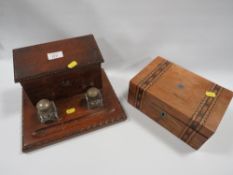 A VINTAGE TWIN INKWELL TREEN DESK STAND TOGETHER WITH AN INLAID WOODEN BOX (2)