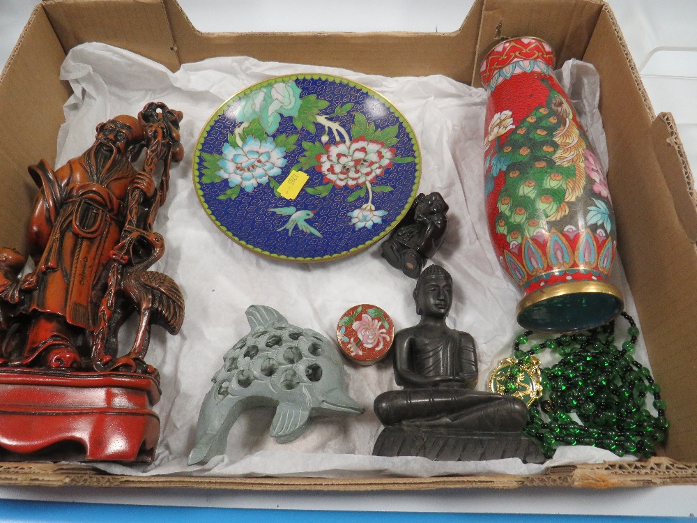 A BOX OF ORIENTAL ITEMS CLOISONNE ETC - Image 2 of 3