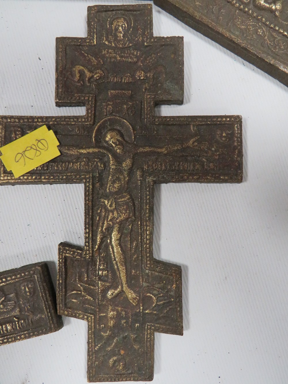 A COLLECTION OF SIX CAST METAL RELIGIOUS PLAQUES TOGETHER WITH THREE SIMILAR CROSSES - Image 3 of 3