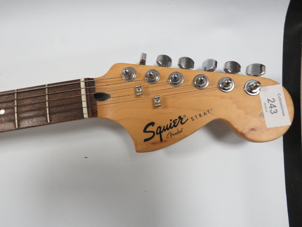A SQUIRE BY FENDER STRAT ELECTRIC GUITAR - Image 3 of 5
