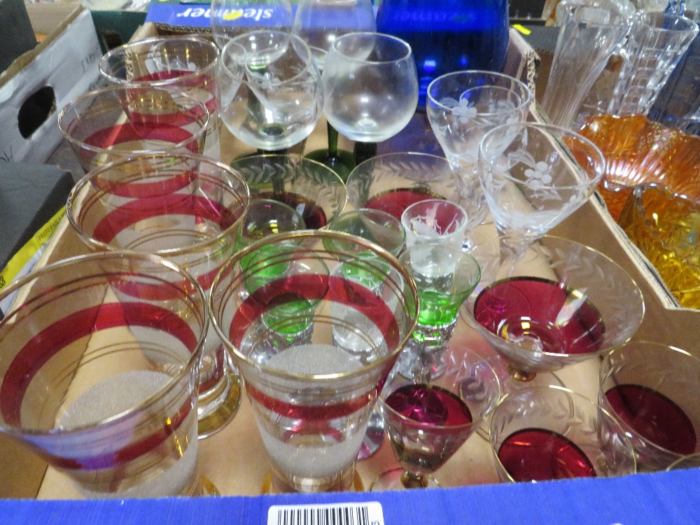 TWO TRAYS OF ASSORTED GLASS WARE - Image 2 of 5