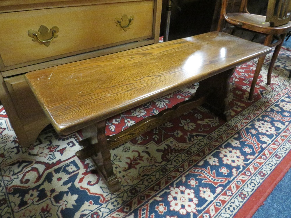 AN EDWARDIAN THREE DRAWER CHEST AND LOW COFFEE TABLE (2) - Image 2 of 2