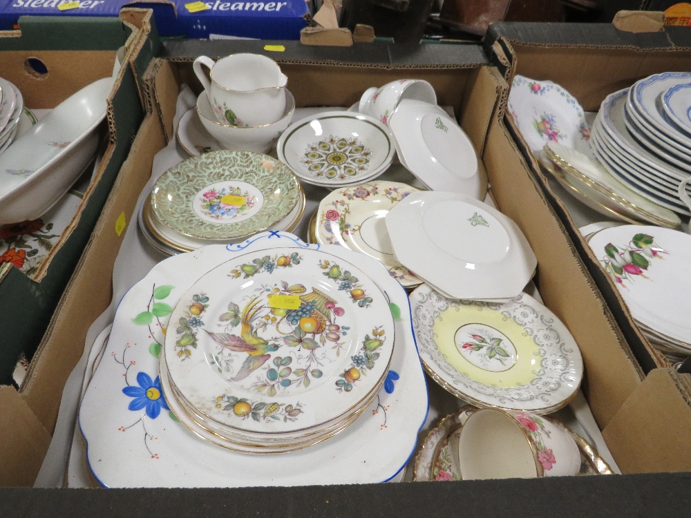 THREE TRAYS OF ASSORTED CERAMICS TO INCLUDE ROYAL ALBERT - Image 3 of 5