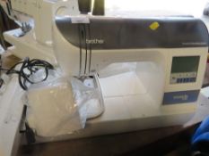A BROTHER INNOVIS750E COMPUTERISED SEWING / EMBROIDERY MACHINE