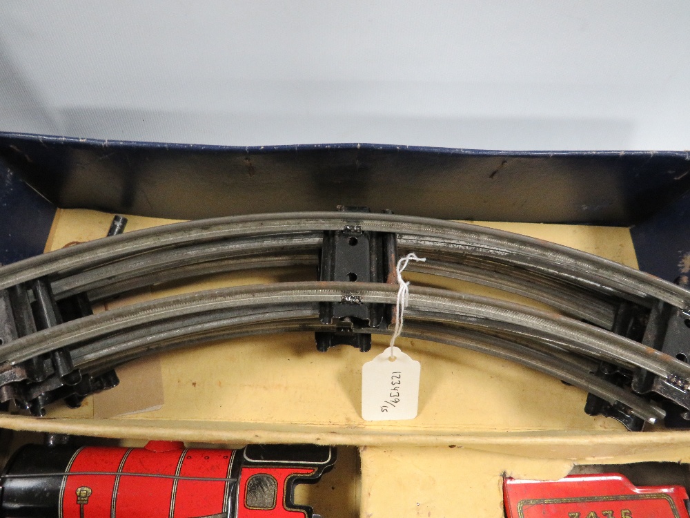 A HORNBY BOXED TRAIN SET - Image 3 of 4