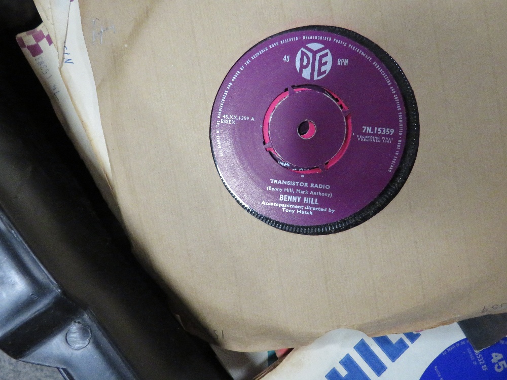 A SELECTION OF 7" SINGLES AND 78'S TO INCLUDE SEVERAL IRISH EXAMPLE - Image 3 of 6