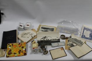 A TRAY OF EPHEMERA, POSTCARDS AND COLLECTABLES ETC