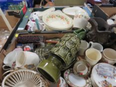 TWO TRAYS OF ASSORTED CERAMICS