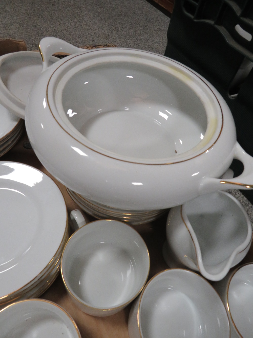 TWO TRAYS OF HARMONY TEA / DINNER WARE - Image 2 of 6