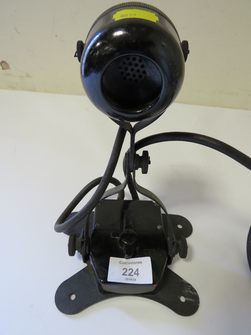 A VINTAGE TMC DESK MICROPHONE