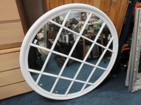 A LARGE MODERN CIRCULAR LATTICE STYLE MIRROR DIA. 120 CM