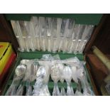 A CANTEEN OF ROBERTS & DOR CUTLERY (UNCHECKED)