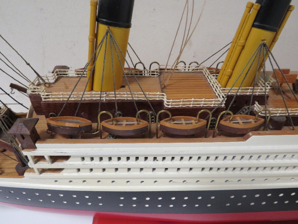A SCRATCH BUILT MODEL OF THE TITANIC - Image 3 of 6