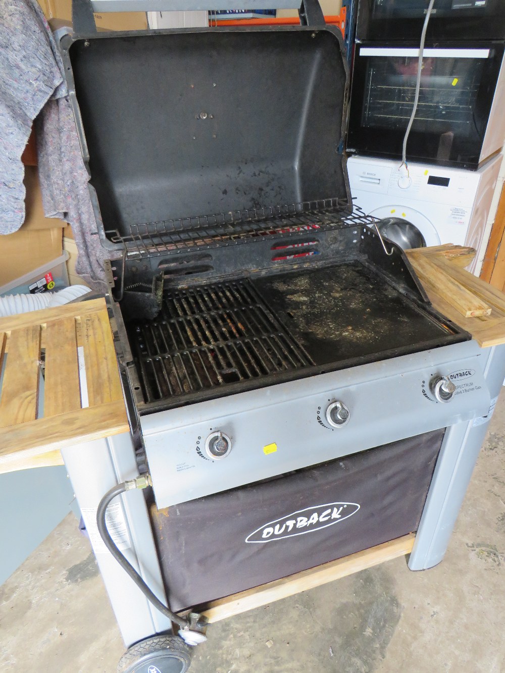 AN OUTBACK GAS BARBECUE - Image 4 of 4