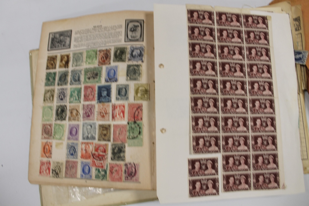 A COLLECTION OF STAMPS TO INCLUDE CHAMPION STAMP ALBUM, FOLDERS AND BOOKS - Image 2 of 4