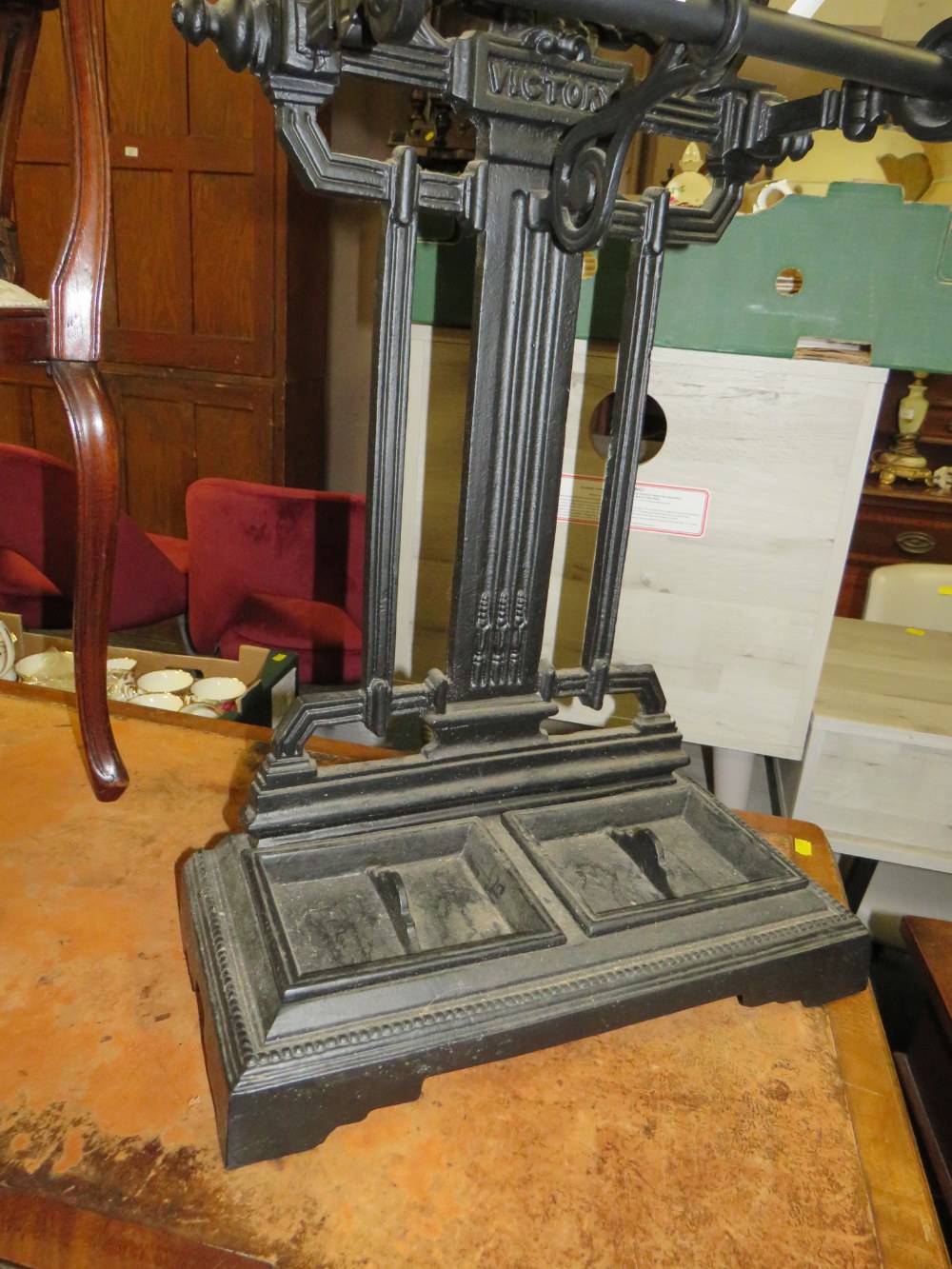 A HEAVY CAST REPRODUCTION STICK STAND - Image 3 of 4