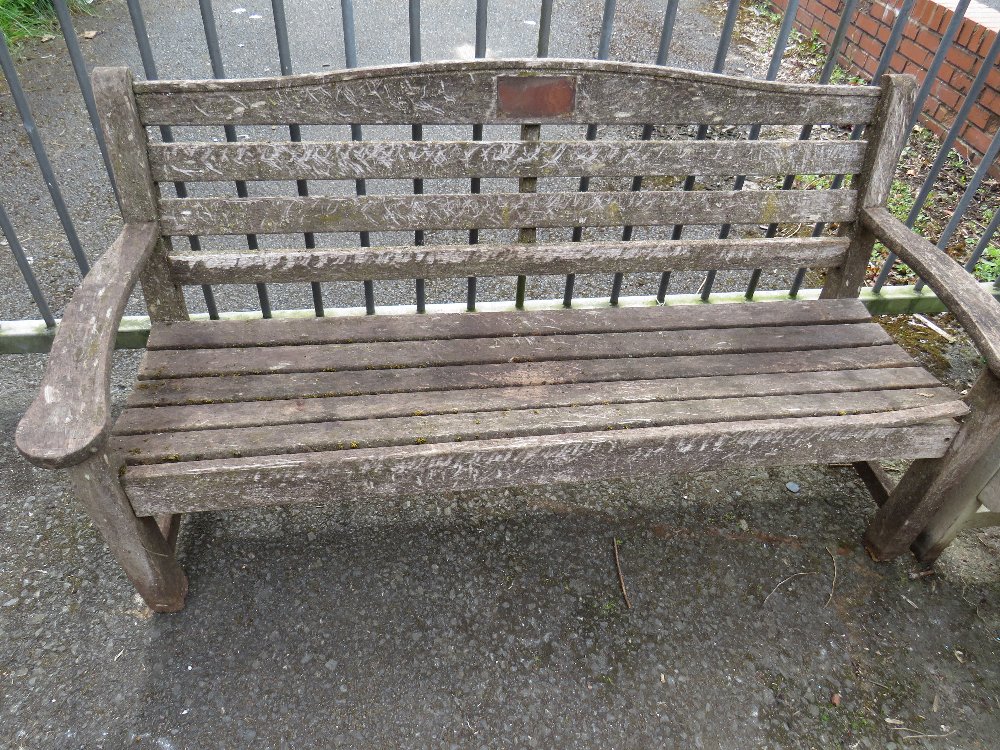 TWO HARDWOOD GARDEN BENCHES, ONE IN THE LUTYENS STYLE A/F - Image 3 of 6