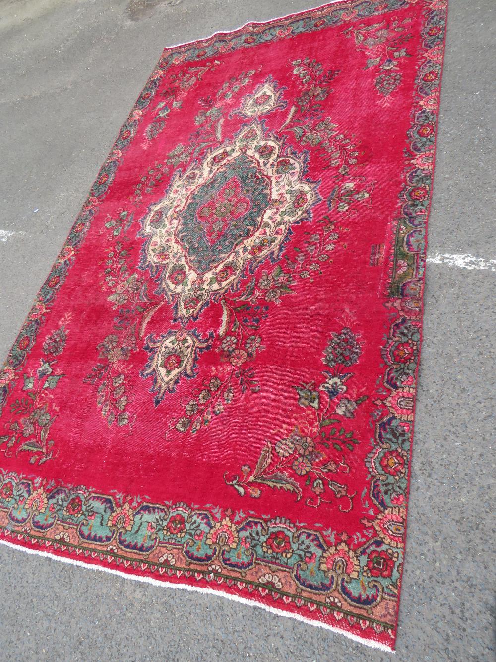 AN ORIENTAL PERSIAN RUG - 315 X 185 CM - Image 2 of 10