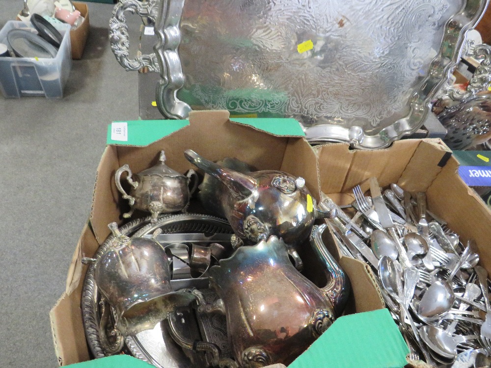 TWO TRAYS OF ASSORTED METAL WARE TO INCLUDE KING'S PATTERN CUTLERY ETC