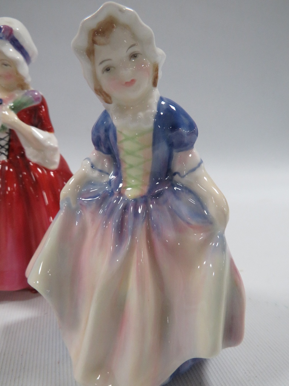 FOUR SMALL ROYAL DOULTON FIGURINES TO INCLUDE "BABIE" - Image 2 of 7