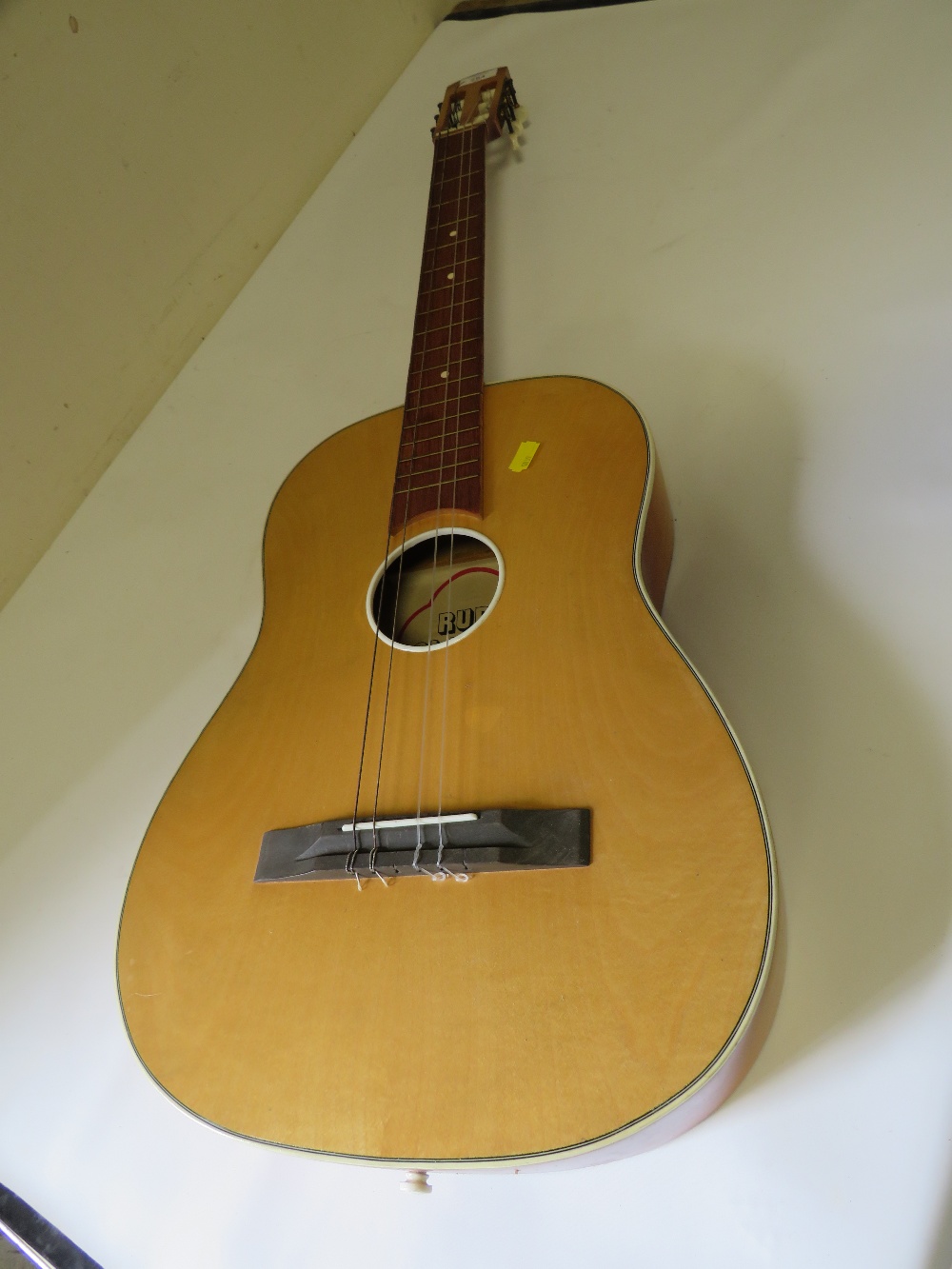 A CHILDS ACOUSTIC GUITAR A/F - Image 3 of 3