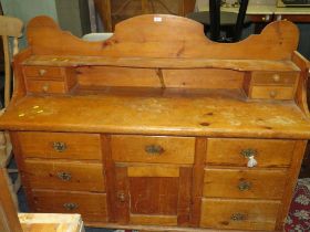 AN ANTIQUE PINE CHIFFONIER W-152 CM