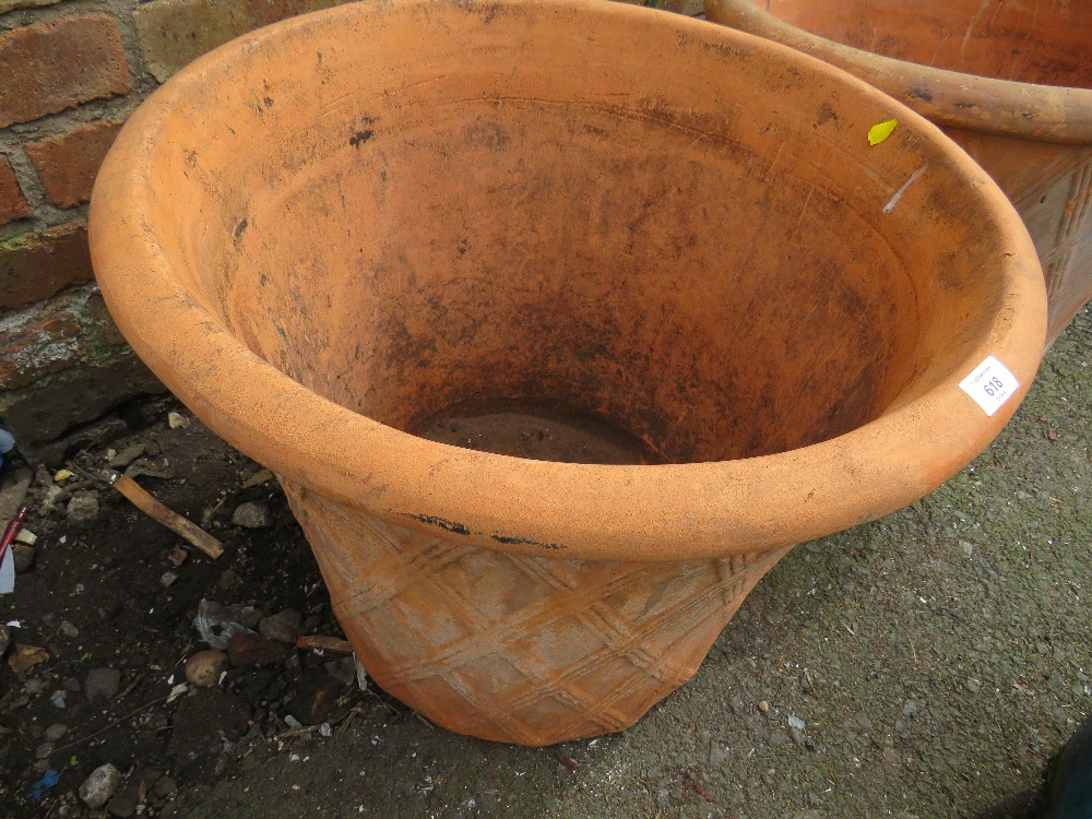 A PAIR OF EXTRA LARGE TERRACOTTA GARDEN PLANTERS - Image 8 of 8