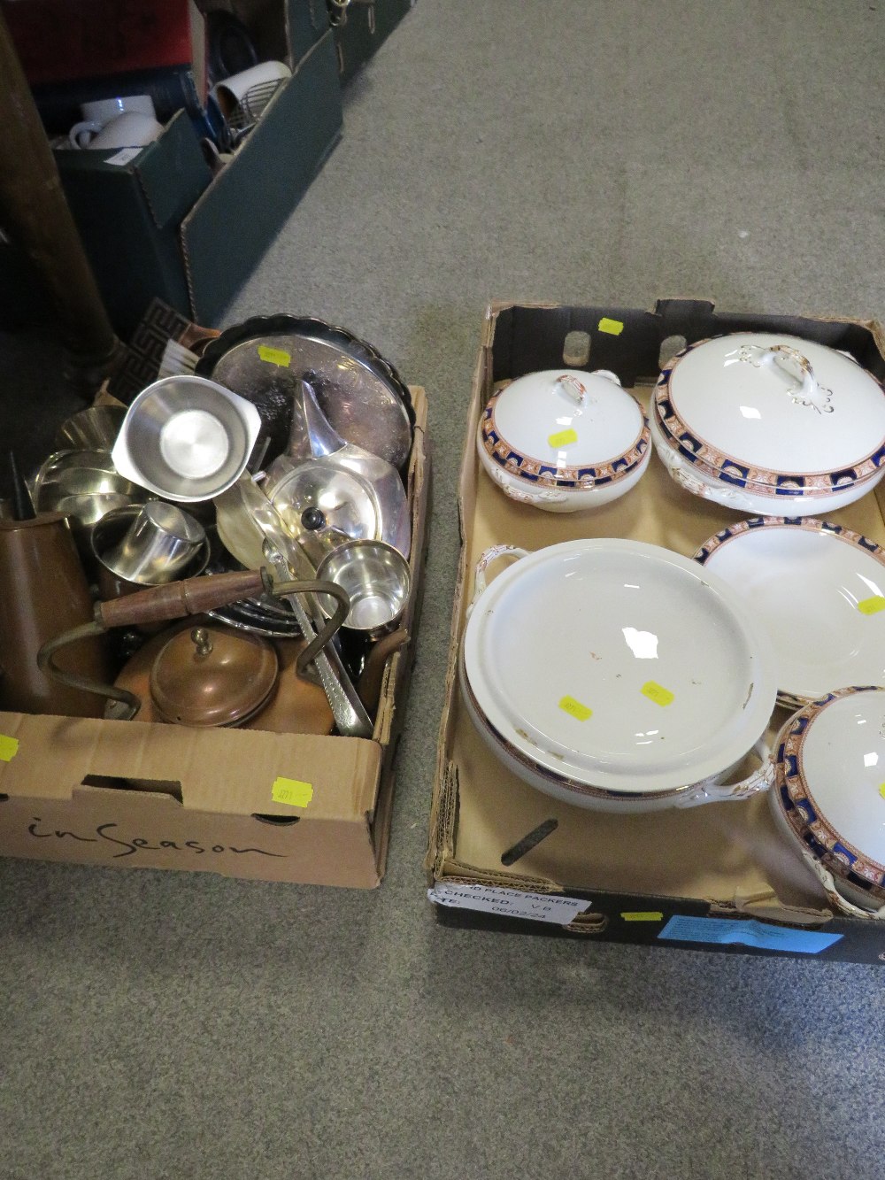 A TRAY OF VINTAGE CERAMICS, TUREENS ETC TOGETHER WITH A TRAY OF ASSORTED METAL WARE